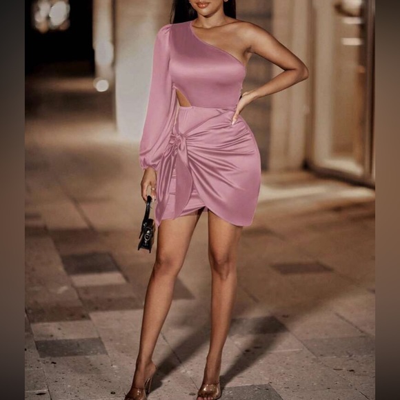 Luxe one shoulder cutout satin bodycon dress - Picture 14 of 16